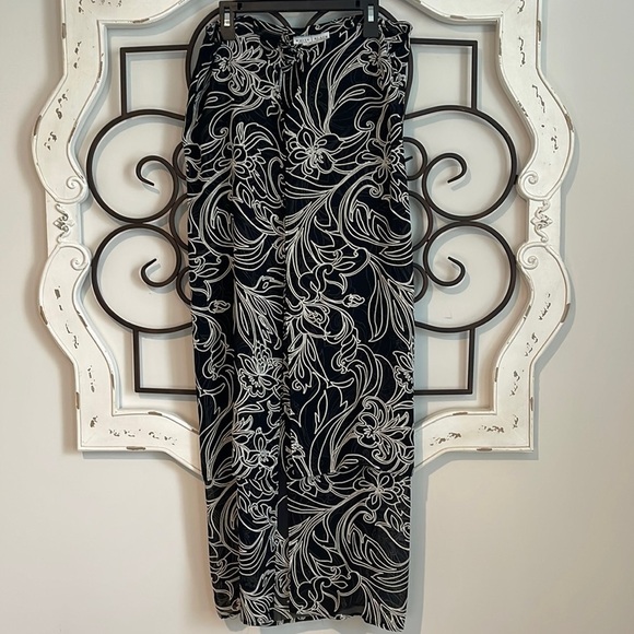 WHITE HOUSE BLACK MARKET FLORAL A-LINE MAXI SKIRT SIZE XXSMALL - Picture 1 of 11
